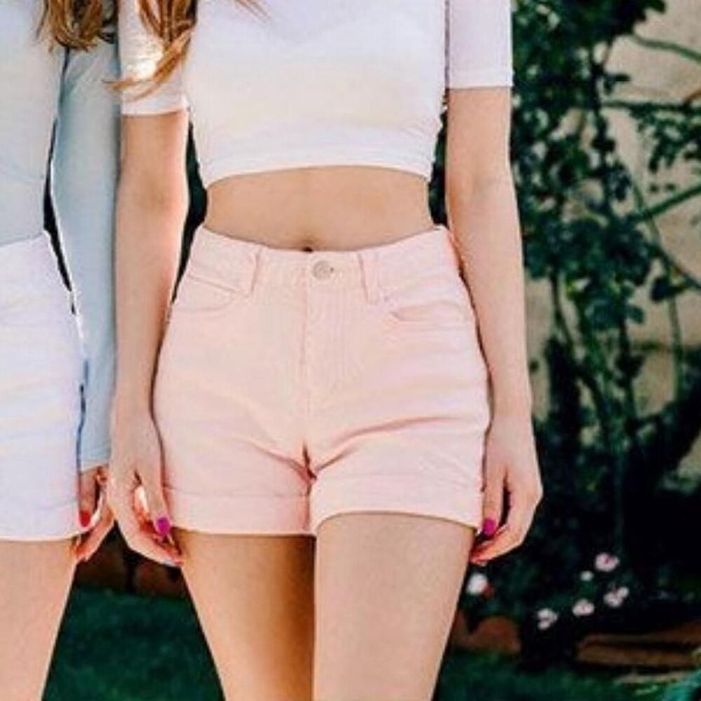 Chuu Korean Brand Pink Shorts - Picture 3 of 6
